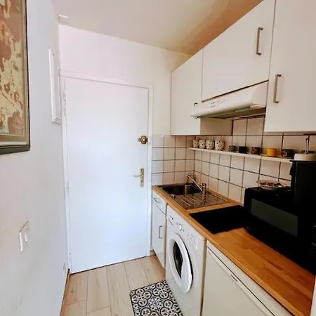 Piscine, Parking, Vue Mer, 23 M2 Saint-Tropez